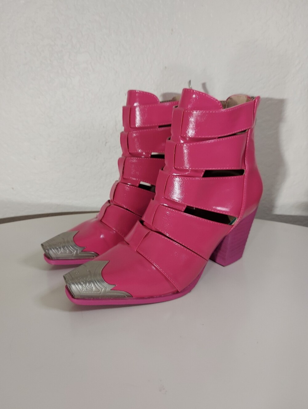 BEAST FASHION Hot Pink Faux Leather Western Cutout Heeled Ankle Boots WM Sz 6.5